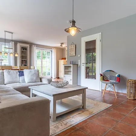 בית נופש Westmarken Reetdachhaus Strandkontor סנט פטר-אורדינג