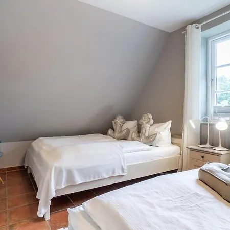 בית נופש Westmarken Reetdachhaus Strandkontor סנט פטר-אורדינג