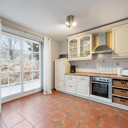 Westmarken Reetdachhaus Strandkontor בית נופש *