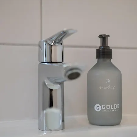 Westmarken Reetdachhaus Strandkontor *